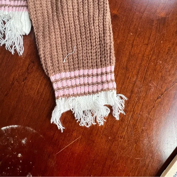 COPY - NWT RUE 21 Frilly Crop Sweater - Picture 7 of 7